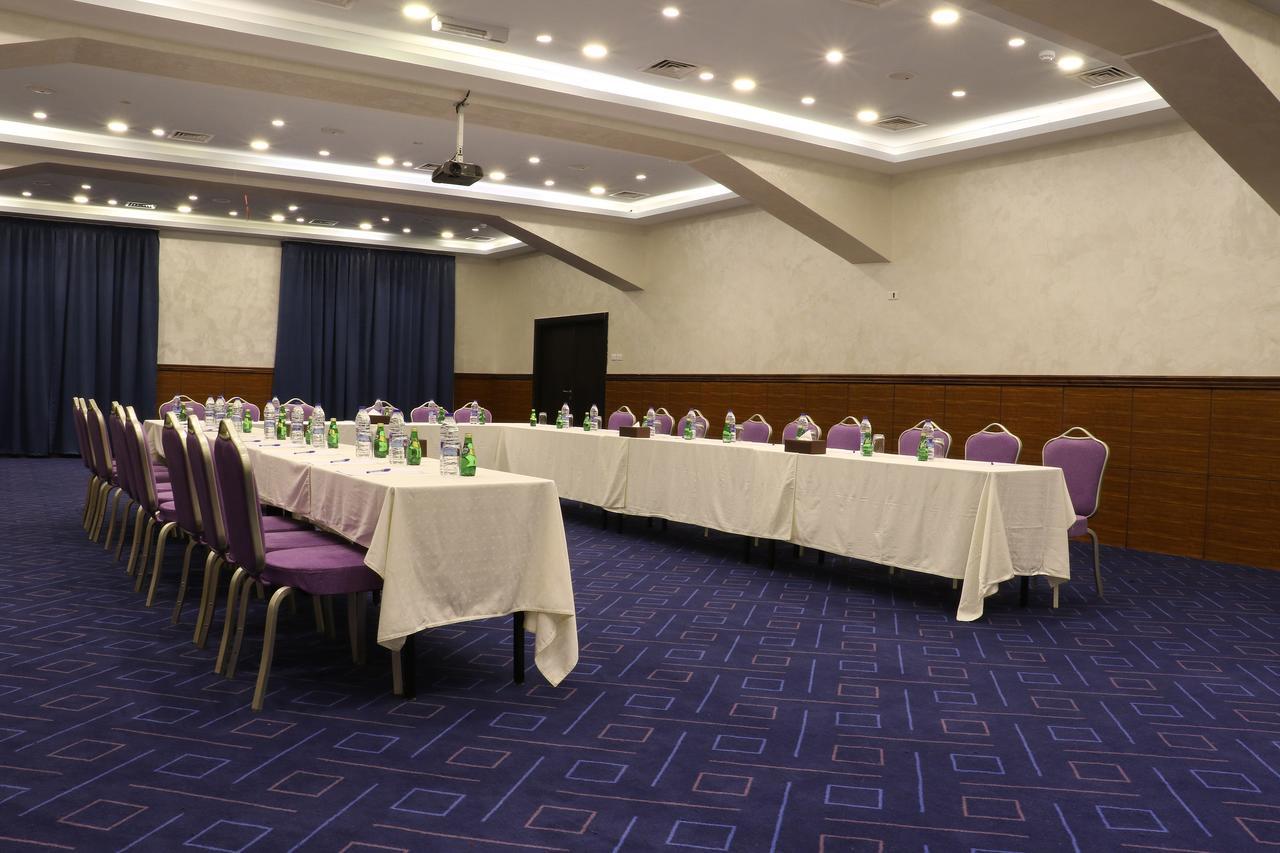 Grand East Hotel - Resort & Spa Dead Sea Sweimeh Экстерьер фото